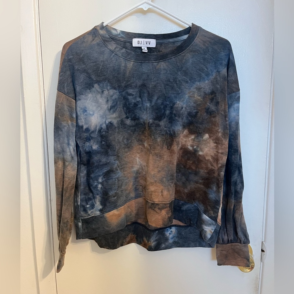 OLI VIV Gray Tie Dye Lightweight Sweatshirt
